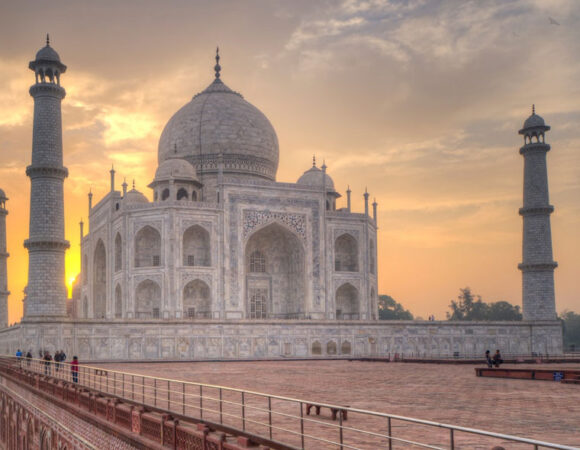 Taj Mahal Sunrise Tour